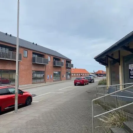 Apartment 3 Vaerelses Taet Faergen *